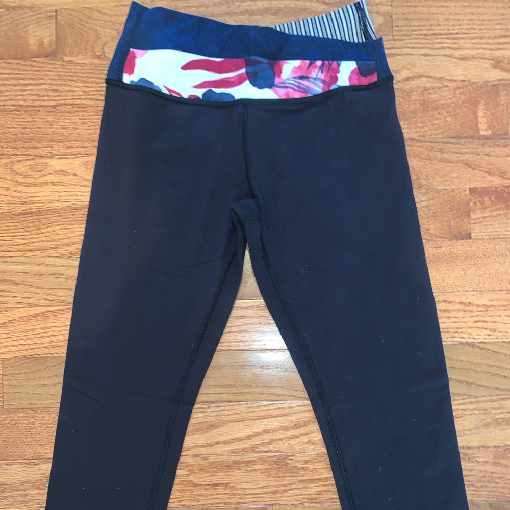 cropped 21” lululemon leggings - Picture 2 of 6